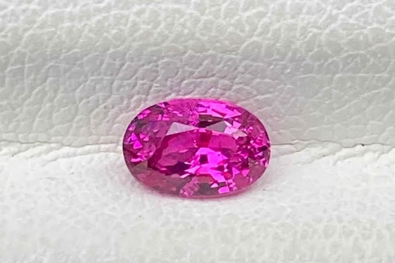 Ceylon Hot Pink Sapphire – Oval Cut Unheated Gemstone 0.60ct